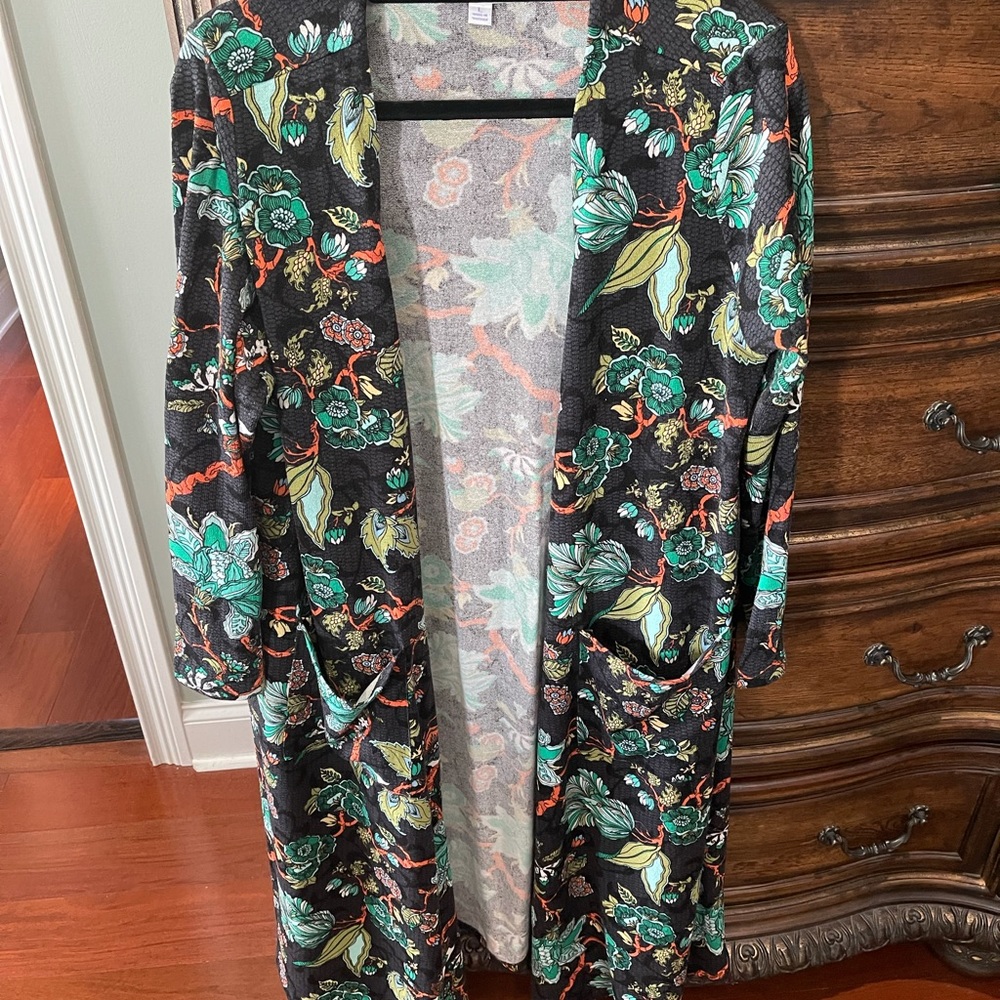 Lularoe cardigan size large never worn